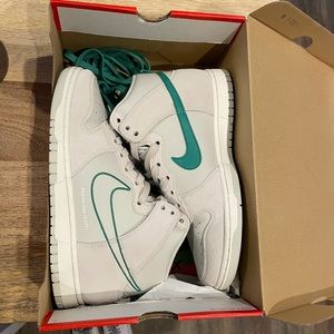 Nike Dunk High First Use Sail